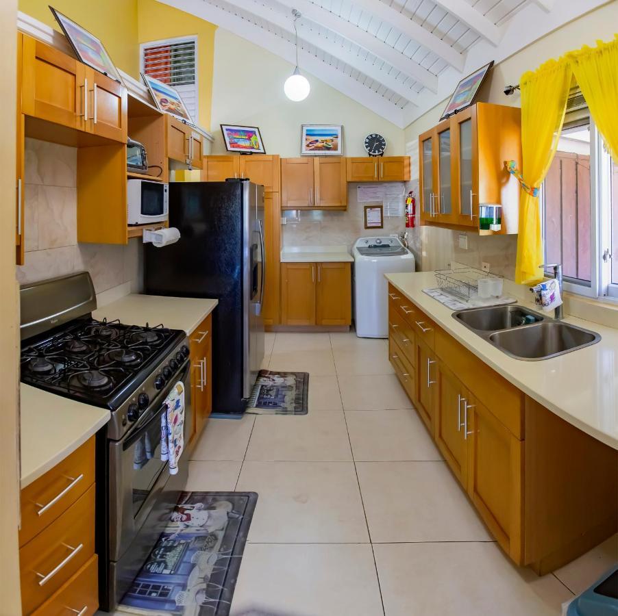 Nature'S Choice Home Richmond Palms, Jamaica ภายนอก รูปภาพ