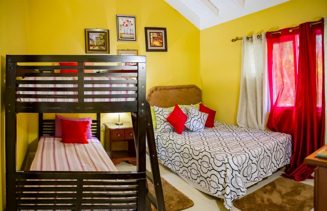 Nature'S Choice Home Richmond Palms, Jamaica ภายนอก รูปภาพ