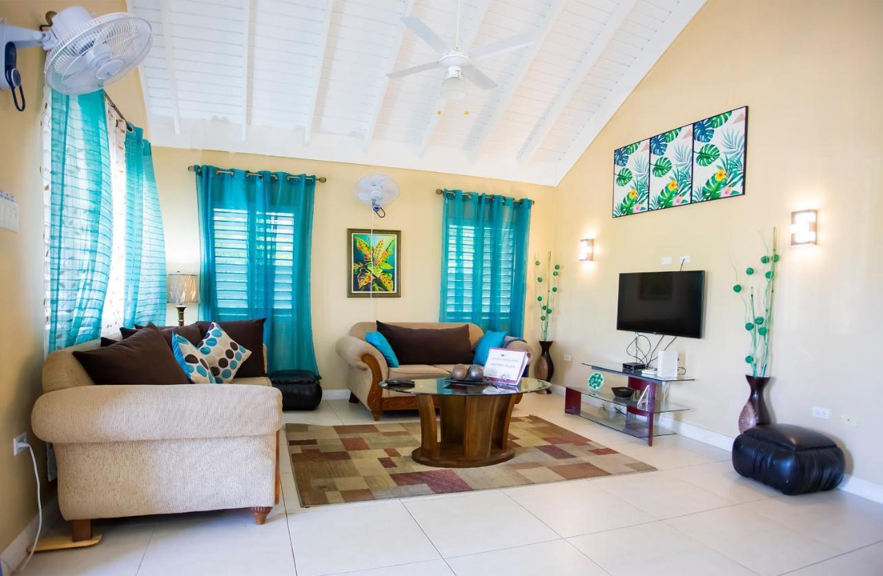 Nature'S Choice Home Richmond Palms, Jamaica ภายนอก รูปภาพ